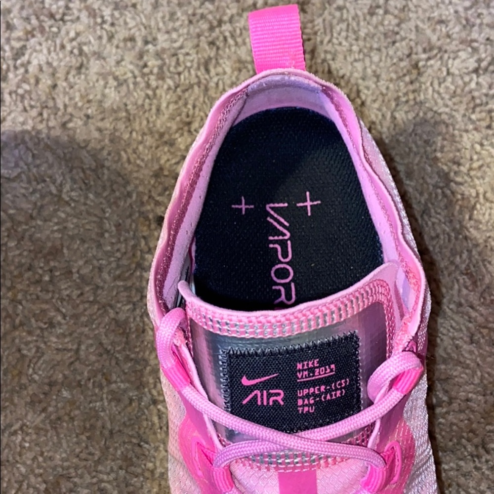 Nike Pink Vapormax’s - Picture 5 of 7
